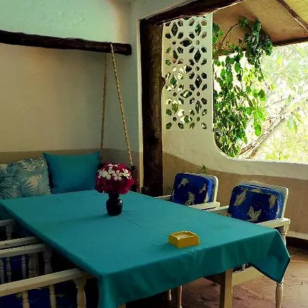 Frangipani Cottages Diani Beach Exterior photo